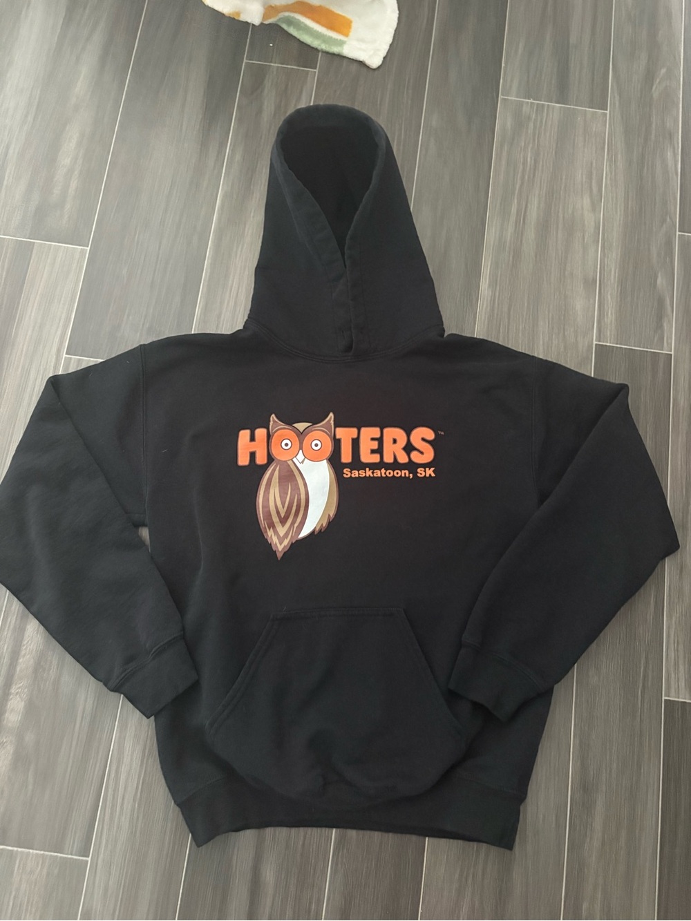 Hooters Saskatoon Hoodie